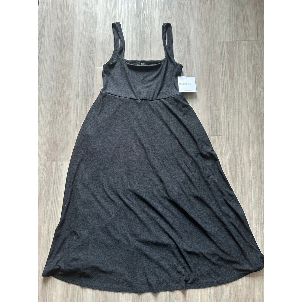 BeyondYoga Featherweight At the ready Square‎ Neck Dress size Medium